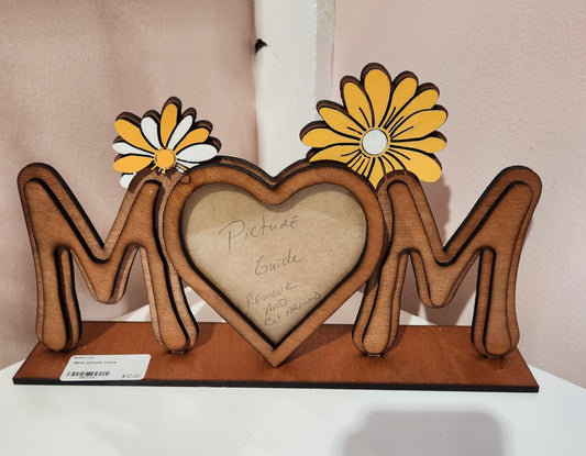 MOM large picture frame
