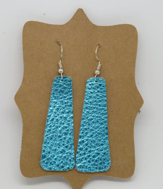 Rounded Pyramid Bar Leather Earrings